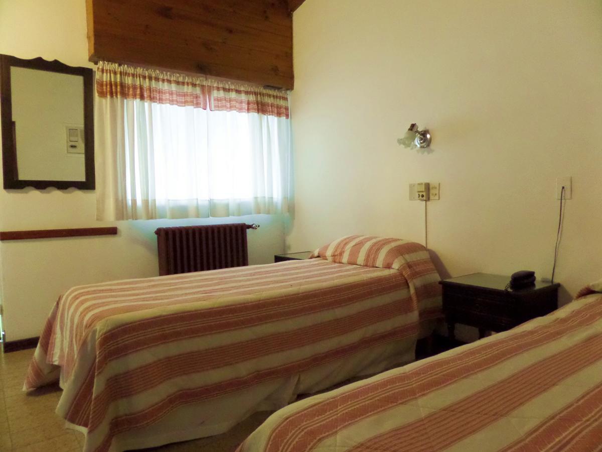 Hotel 阿雷科河畔卡门 外观 照片